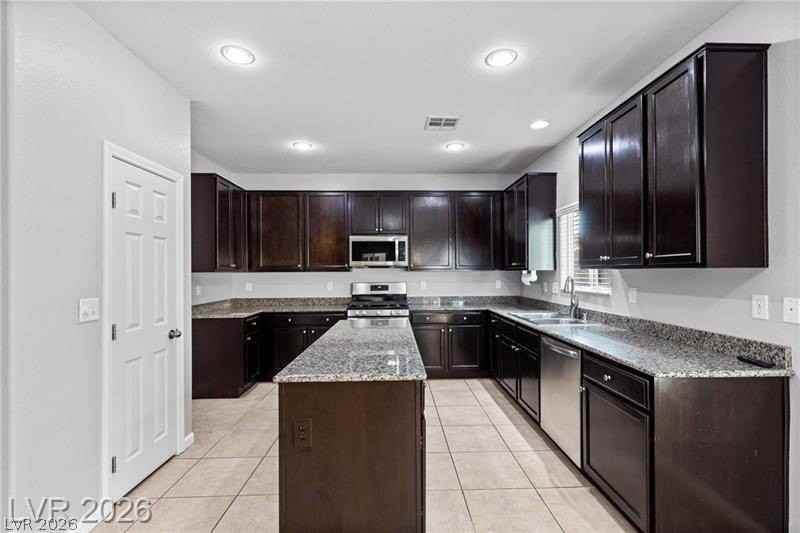 5731 Port Douglas Ct - Photo 6 of 31