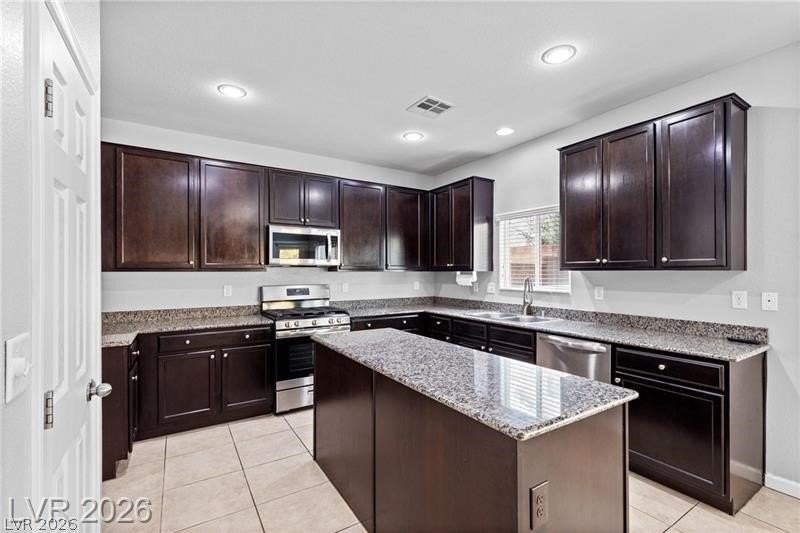 5731 Port Douglas Ct - Photo 7 of 31