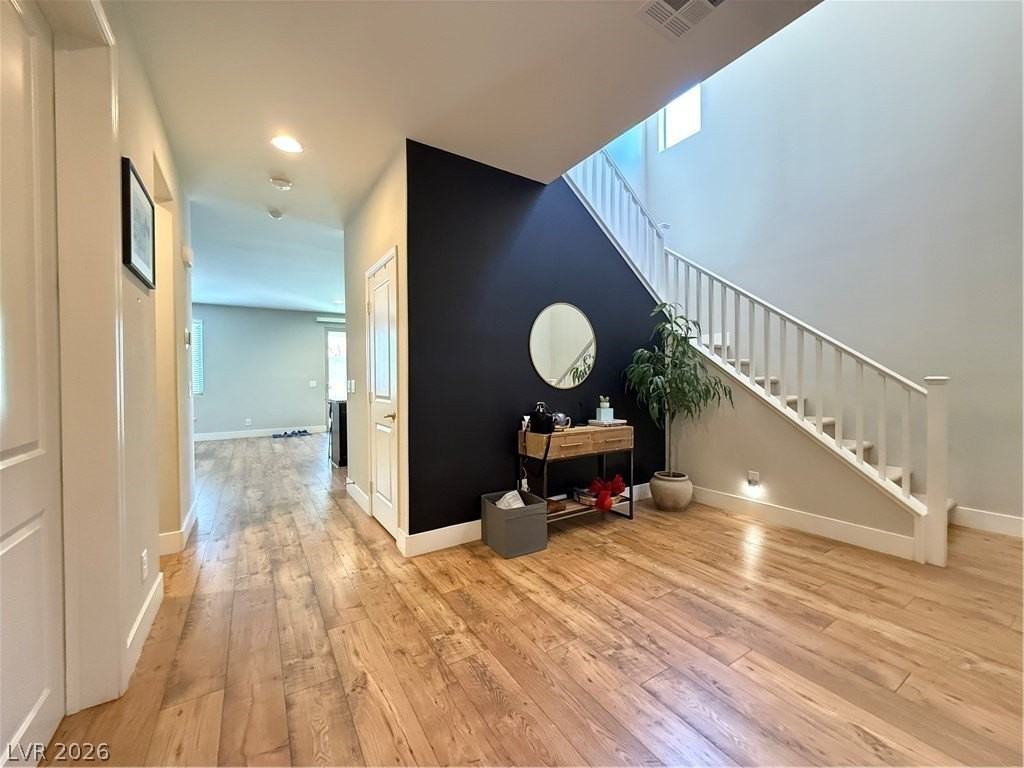 7417 Amesbury St - Photo 5 of 36