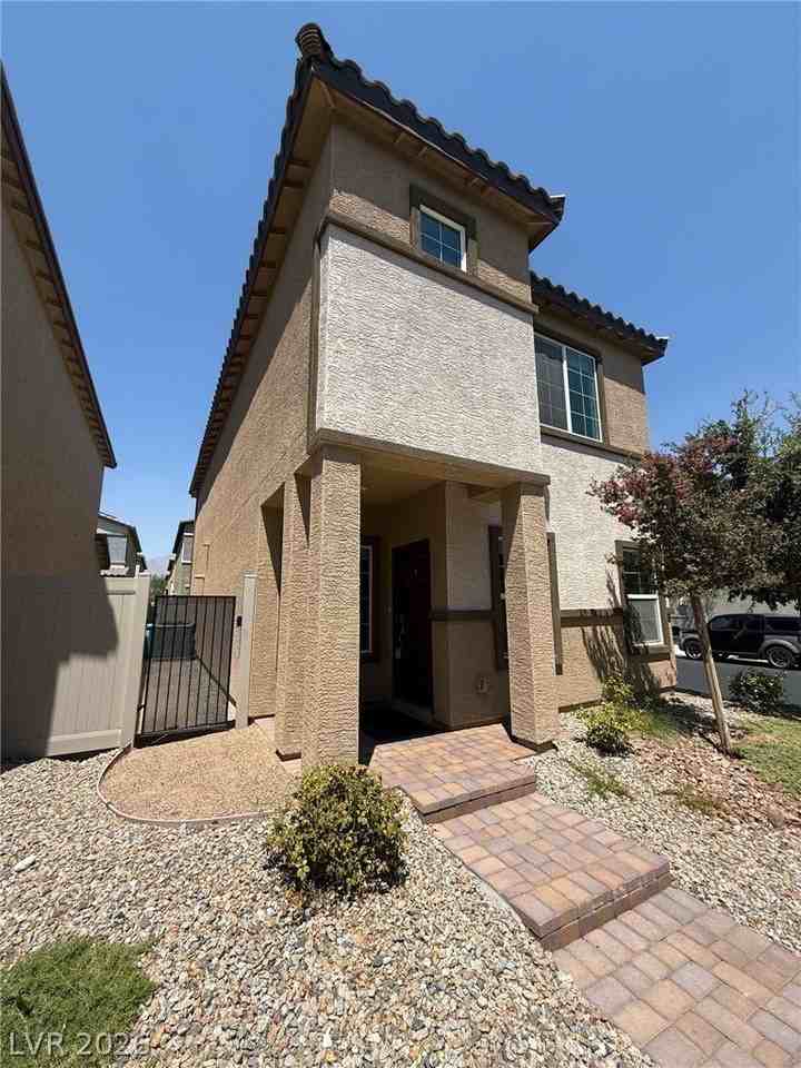 7441 Sunray Point St - Photo 2 of 15