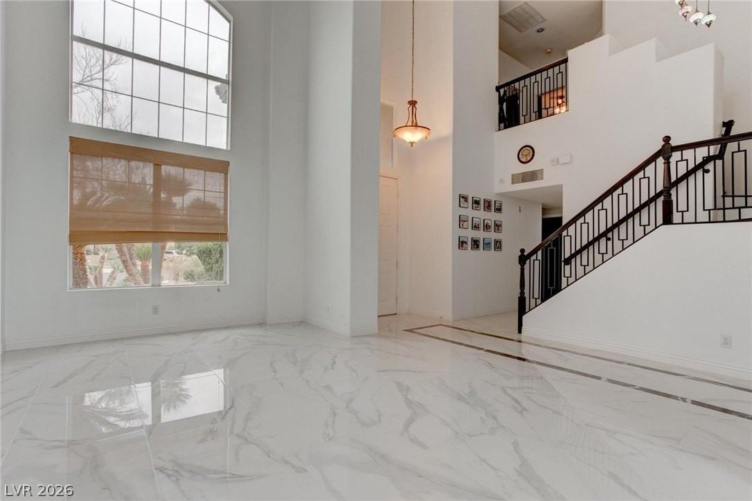 2500 Hacker Dr - Photo 4 of 32