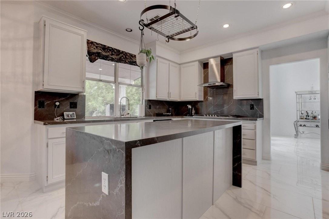 2500 Hacker Dr - Photo 7 of 32