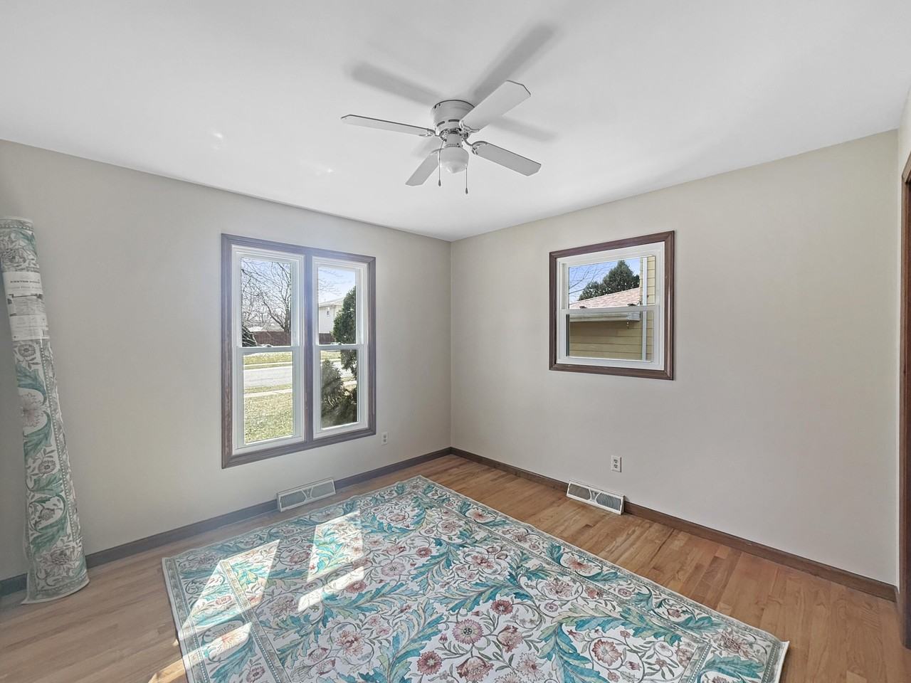 432 Summer Dr - Photo 6 of 17
