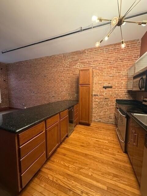 303 S Main St Apt 203 - Photo 5 of 17