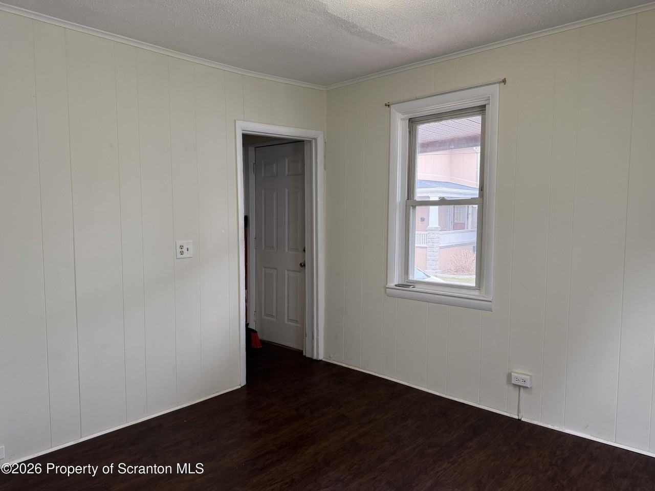 2031 Delaware St Unit 2 - Photo 7 of 10