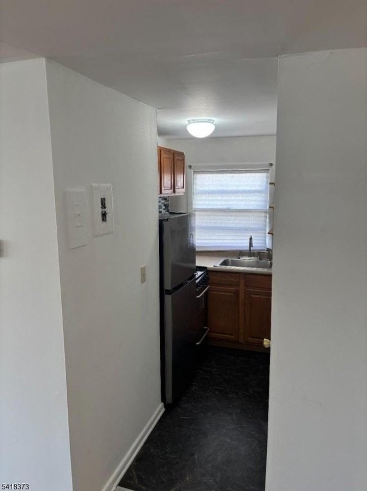 288 Amherst St - Photo 2 of 7