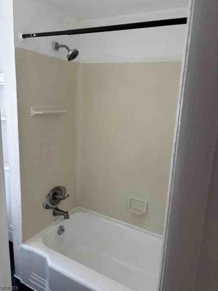 288 Amherst St - Photo 4 of 7