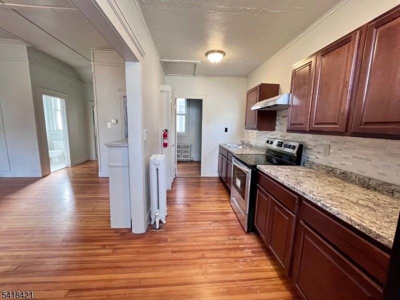 81 Monroe Pl #REAR - Photo 5 of 10