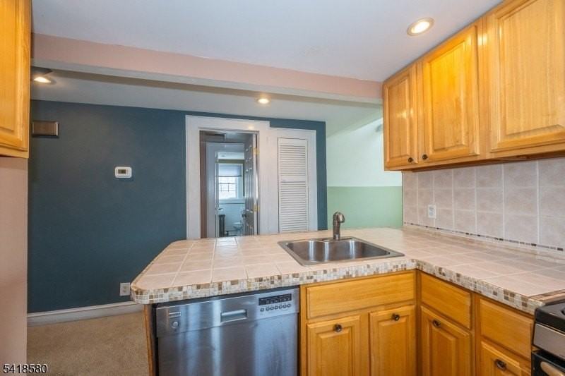 41 Beekman St #3 - Photo 3 of 12