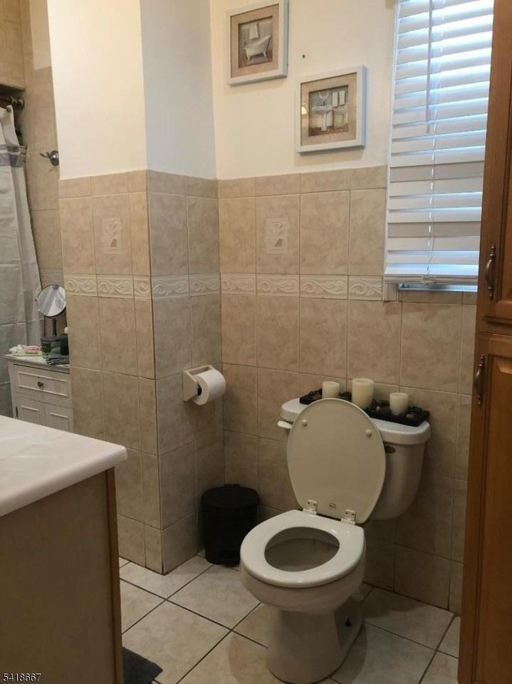 334 Sherman St - Photo 7 of 9