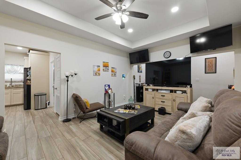 7029 Austrian Pne - Photo 3 of 24