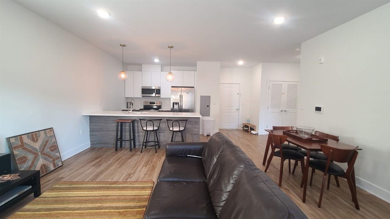 111 75th St #205 - Photo 2 of 33