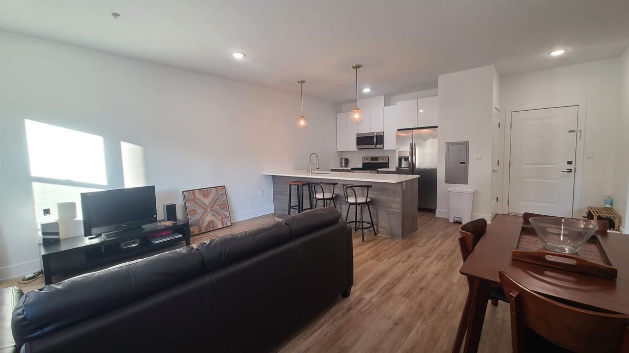 111 75th St #205 - Photo 3 of 33