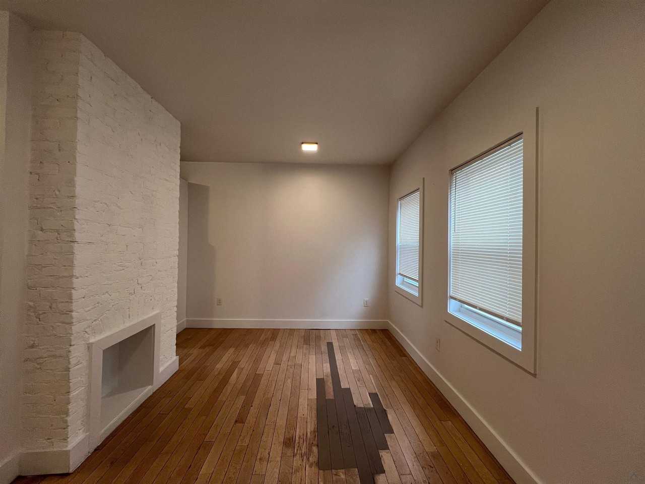 42 Thorne St #2 - Photo 2 of 10