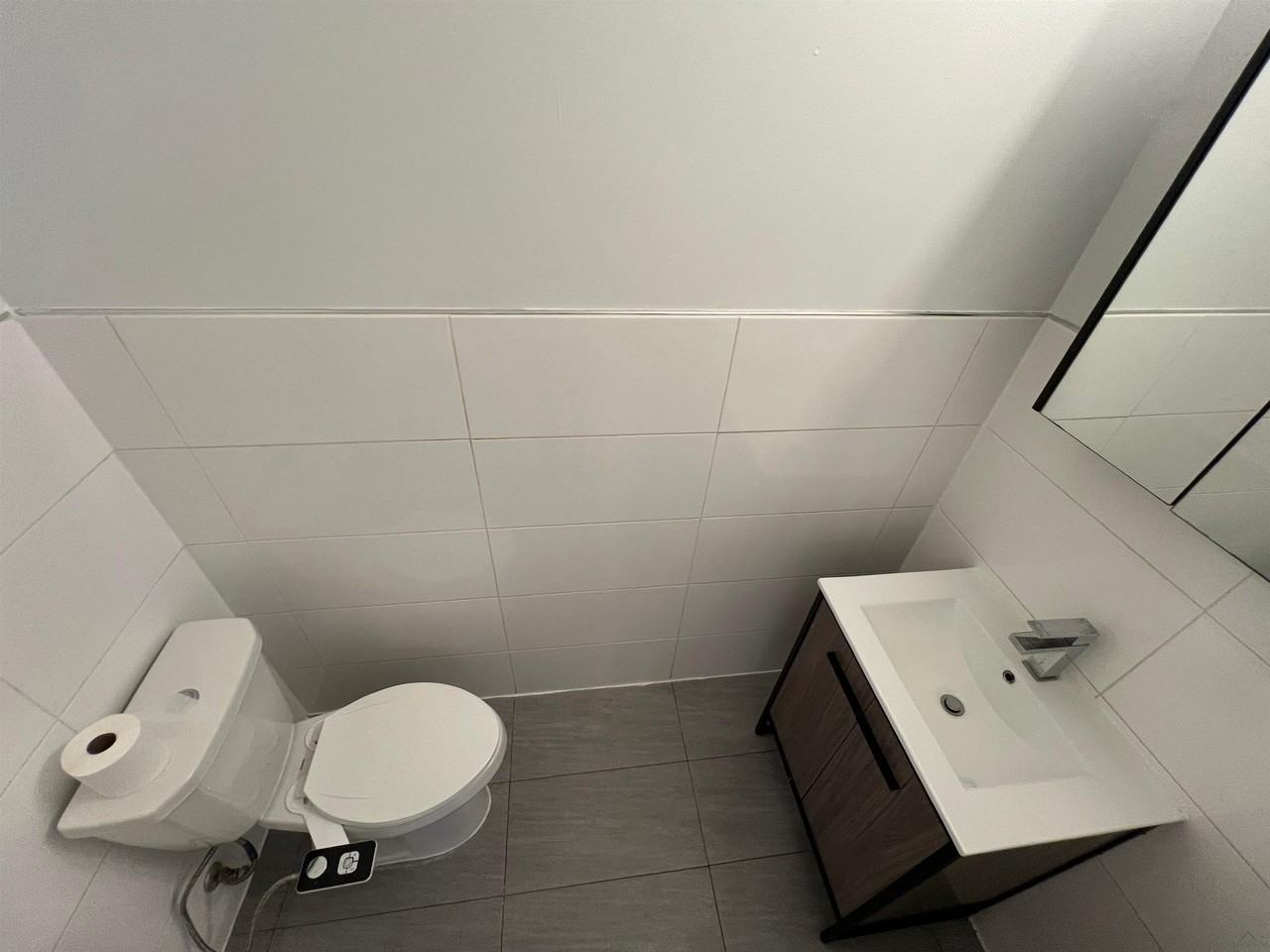 42 Thorne St #2 - Photo 3 of 10