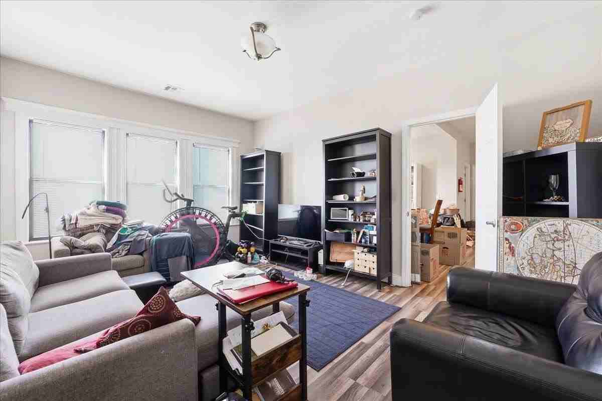 239 Harrison Ave #2 - Photo 7 of 20