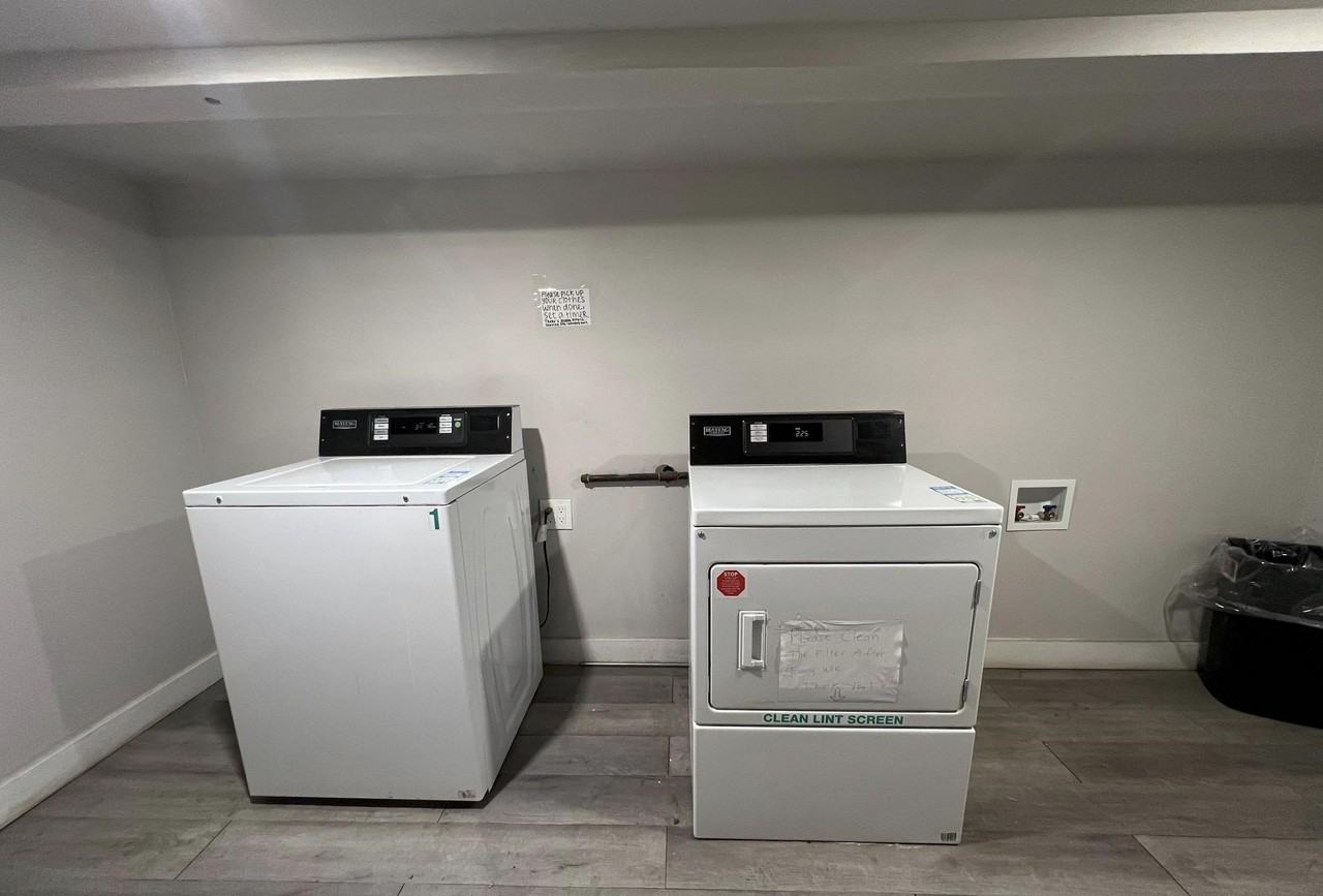 66 Wallis Ave #2E - Photo 7 of 8