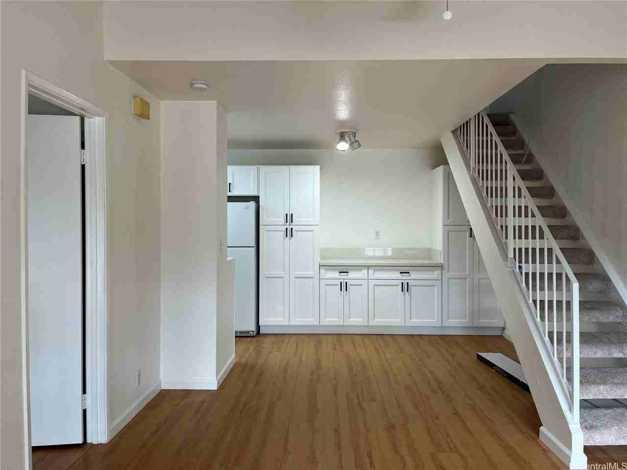 432 Mananai Pl Unit 18c - Photo 3 of 17