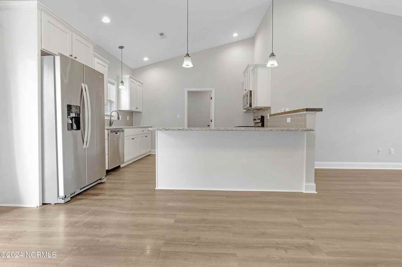 272 Marsh Haven Dr - Photo 6 of 14