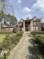 featured image of 206 N Poplar St Unit E