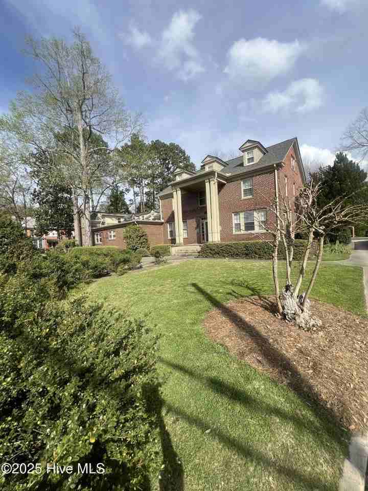 206 N Poplar St Unit E - Photo 2 of 21