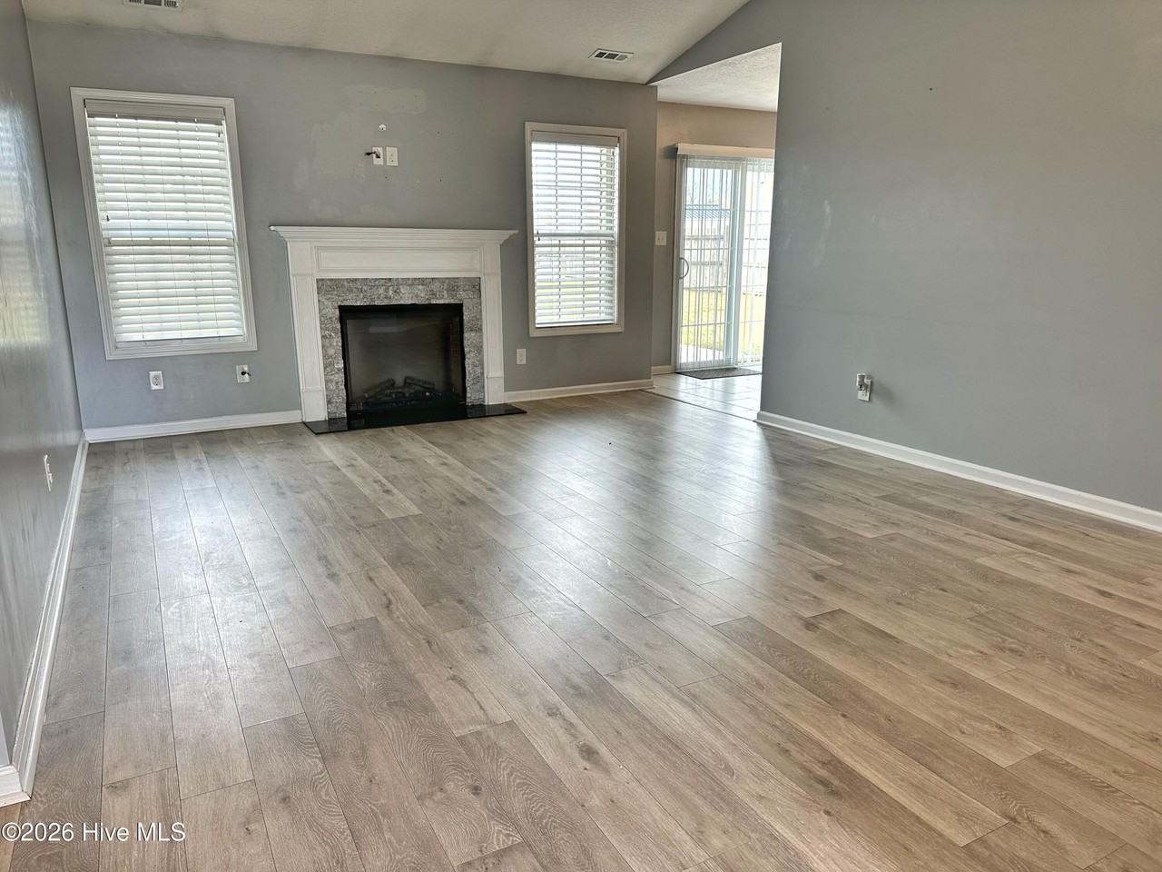 144 Prelude Dr - Photo 3 of 34