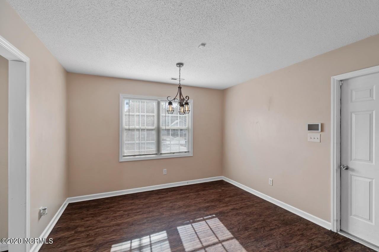 274 Parnell Rd - Photo 5 of 16