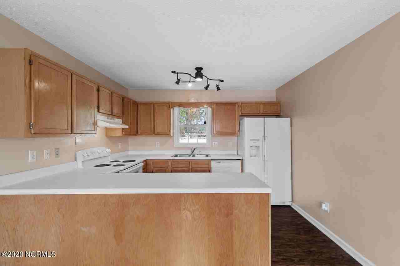 274 Parnell Rd - Photo 7 of 16