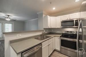 featured image of 1035 Barnett Shoals Rd Apt 1022