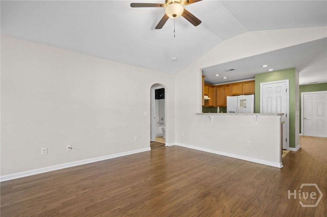 29 Twin Oaks Pl - Photo 4 of 29