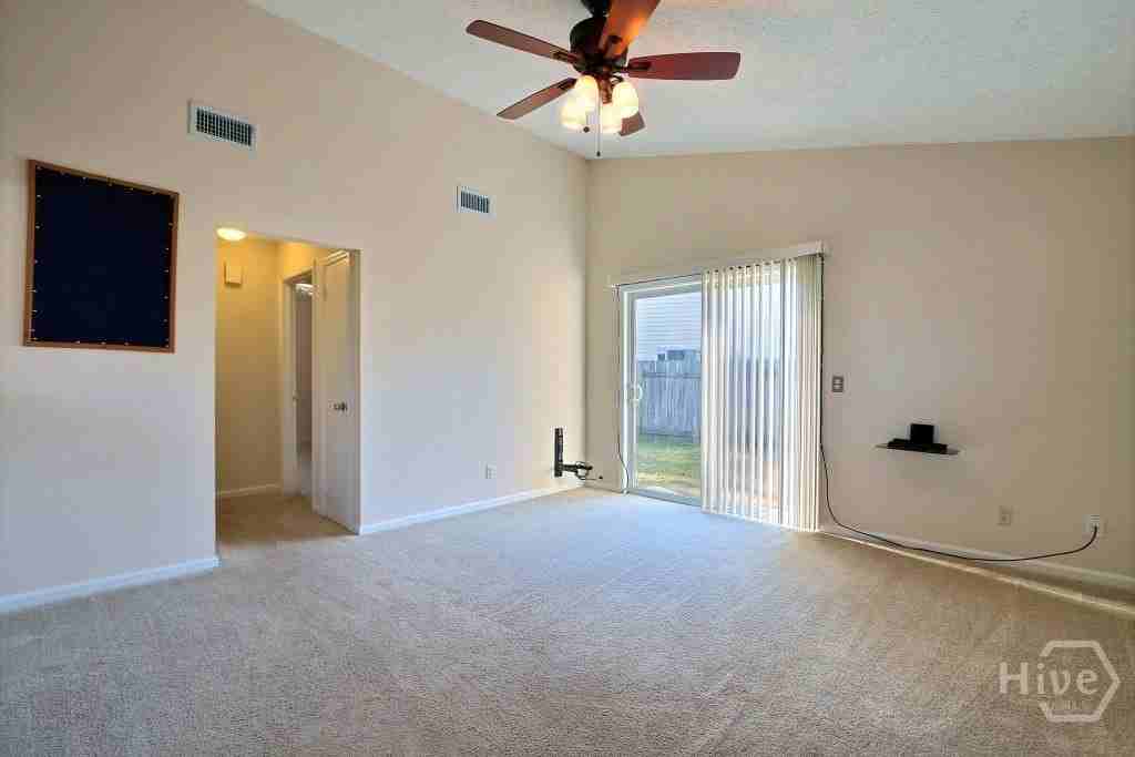 307 Mapmaker Ln - Photo 5 of 29