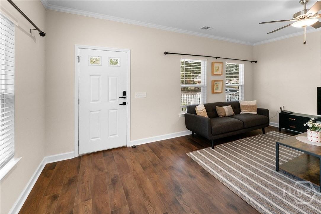 1403 E Anderson St - Photo 3 of 28