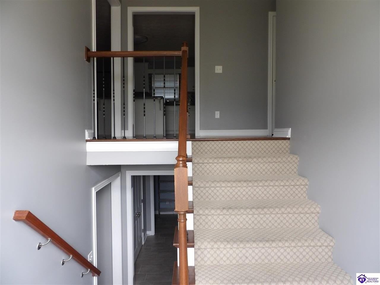 96 Boone Trce - Photo 2 of 19