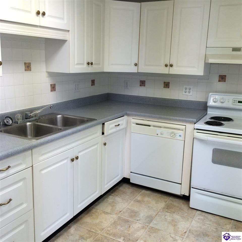 316 Church St - Photo 5 of 26