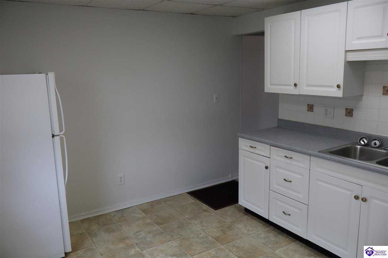 316 Church St - Photo 7 of 26