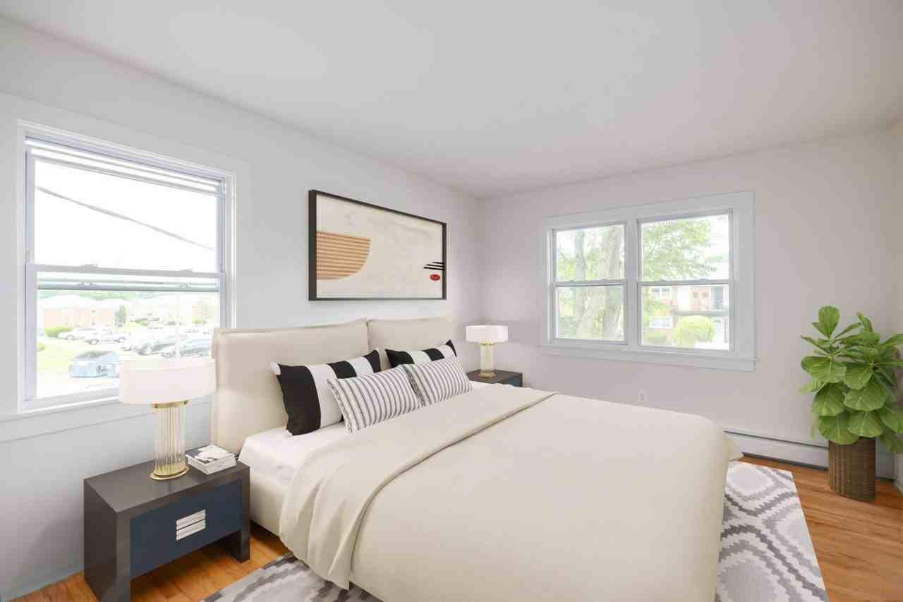 Pinewood Apartments - Photo 3 of 3