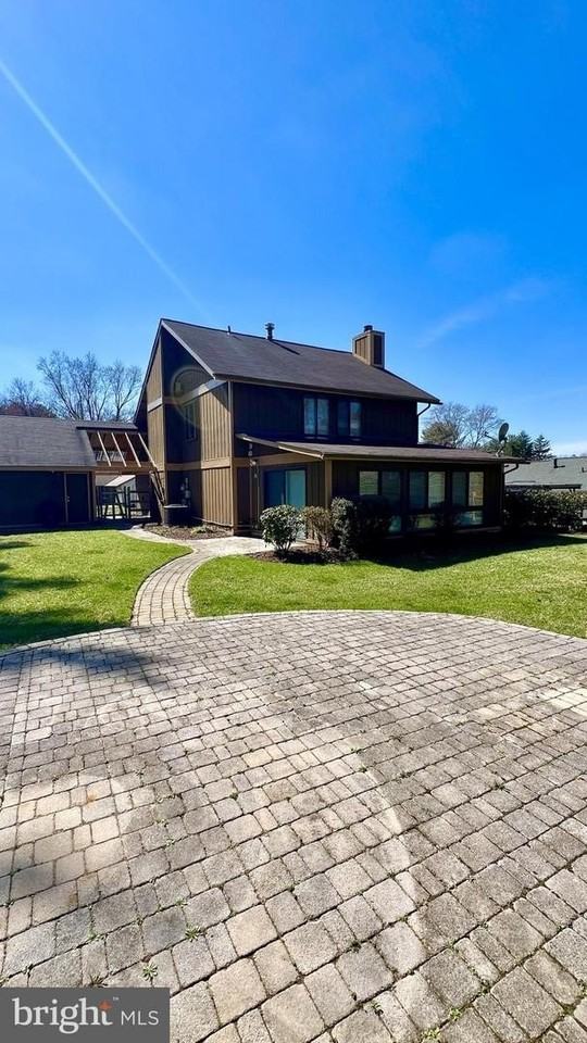 10748 Wayridge Dr - Photo 2 of 34