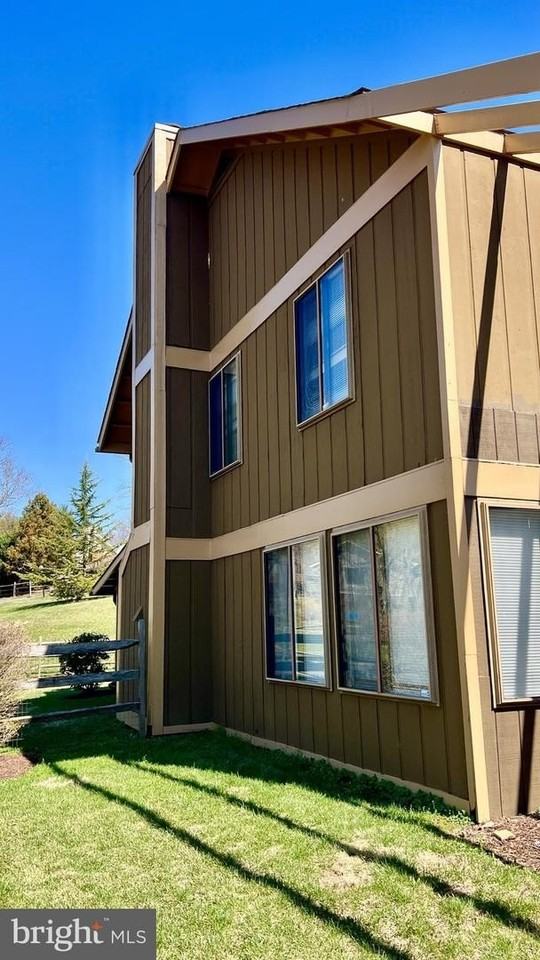 10748 Wayridge Dr - Photo 5 of 34