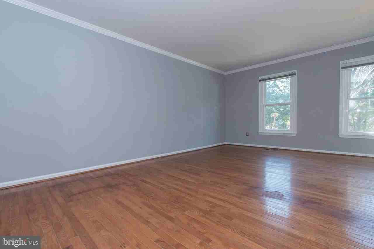 48 Pontiac Way - Photo 3 of 36