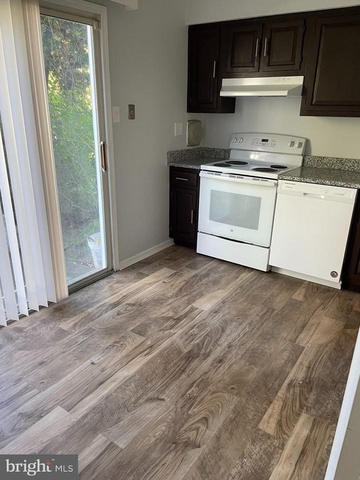 1652-A Bluebird Dr - Photo 3 of 16