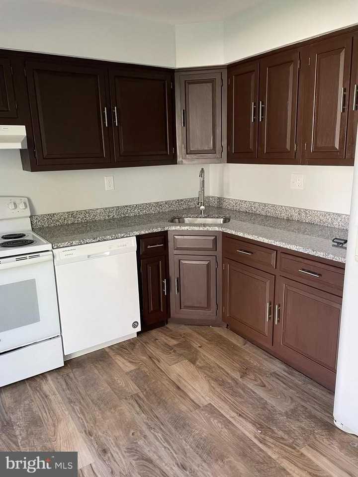 1652-A Bluebird Dr - Photo 5 of 16