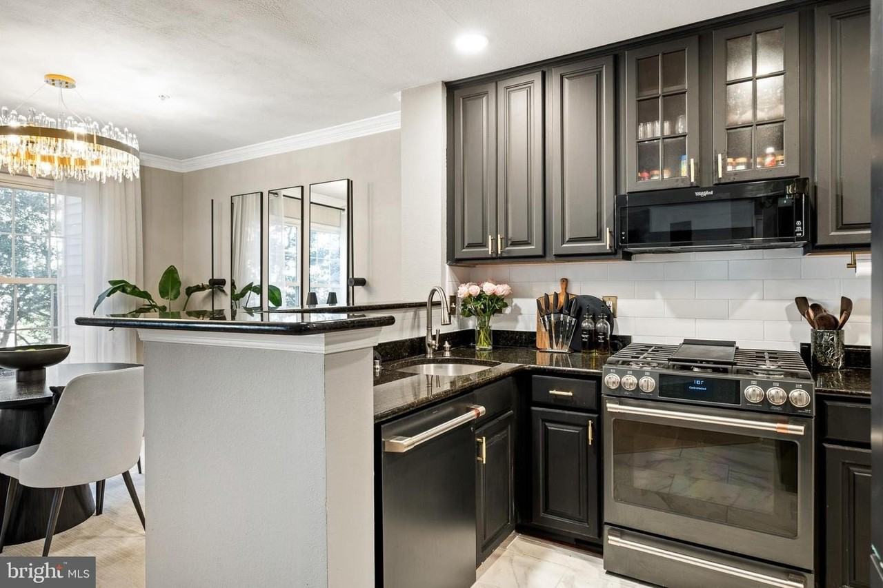 12906 Fair Briar Ln - Photo 5 of 20