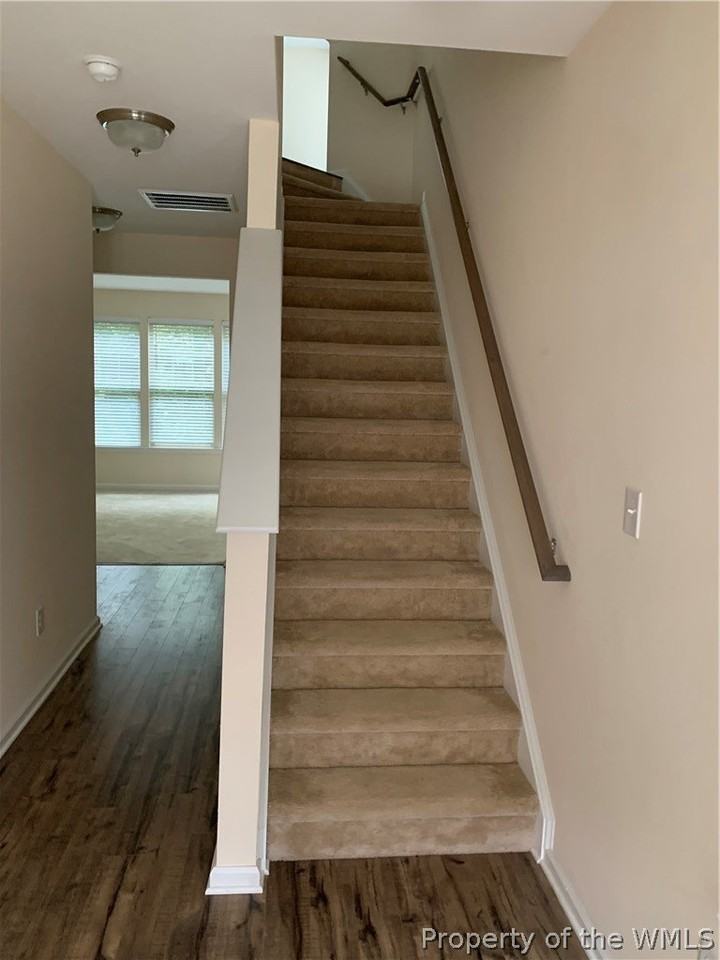 6527 Revere St - Photo 2 of 12