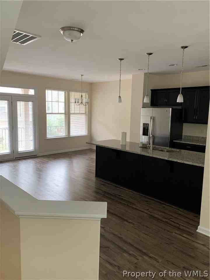 6527 Revere St - Photo 5 of 12