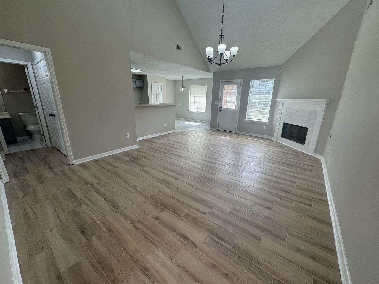 5457 Sundale Way S - Photo 4 of 23