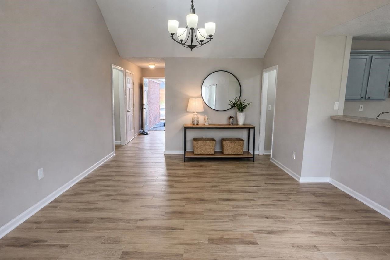 5457 Sundale Way S - Photo 6 of 23