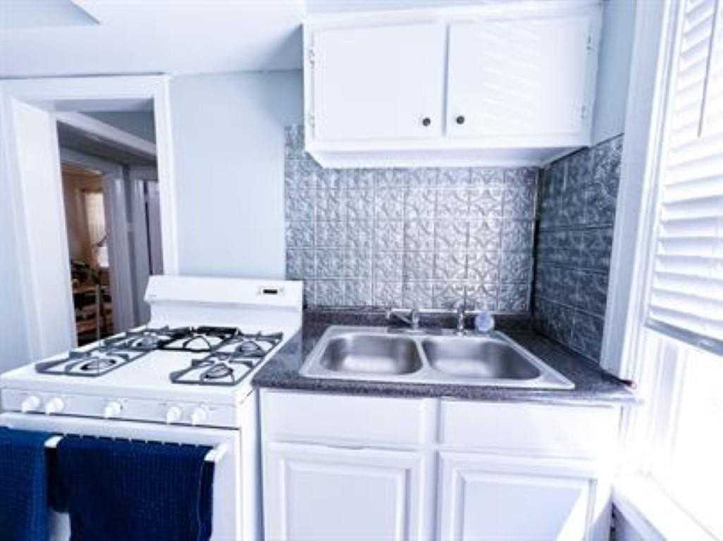 128 Stonewall St #7 - Photo 6 of 8