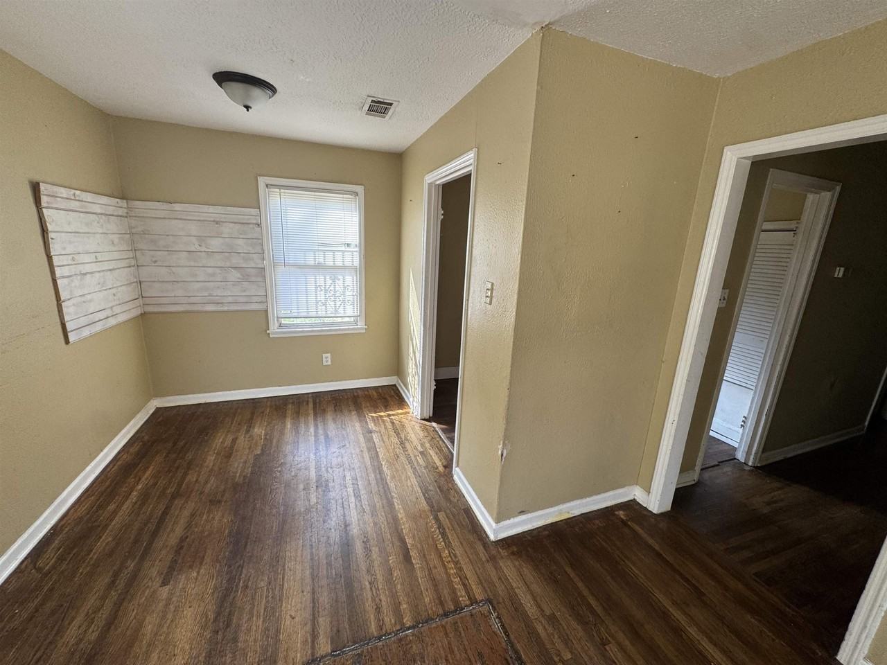 4071 Grey Rd - Photo 3 of 8