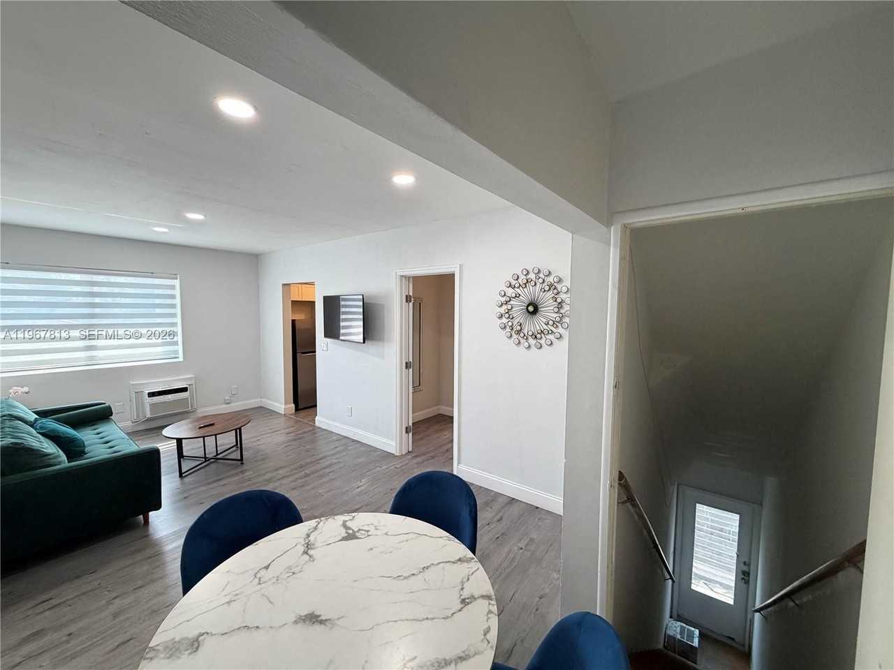 10002 E Bay Harbor Dr #6 - Photo 4 of 12