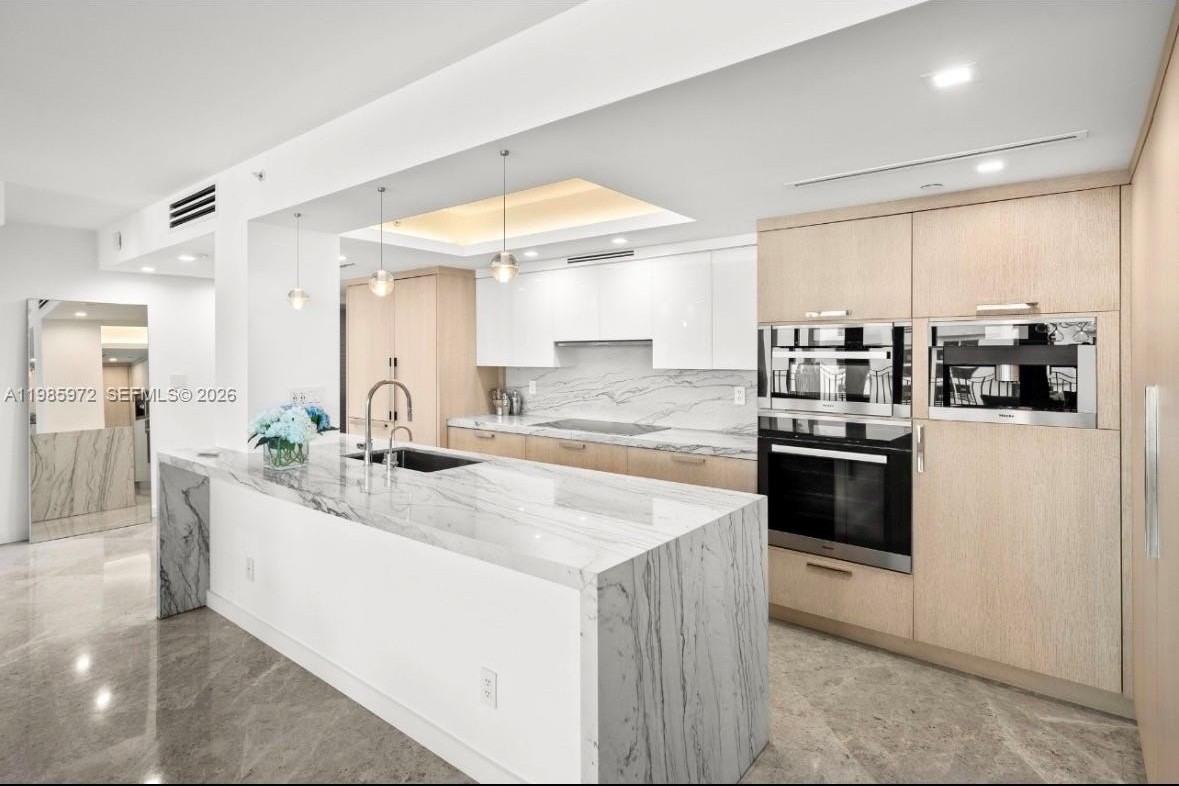 1500 Ocean Dr #UPH5 - Photo 7 of 18